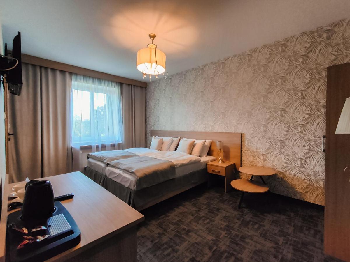 Sztuka Smaku - Restauracja I Hotelik Swidnica  Ngoại thất bức ảnh